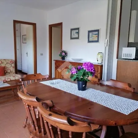 Franca In 300mt Dal Mare Apartament