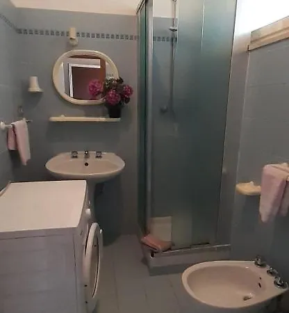 Franca In 300mt Dal Mare Apartment